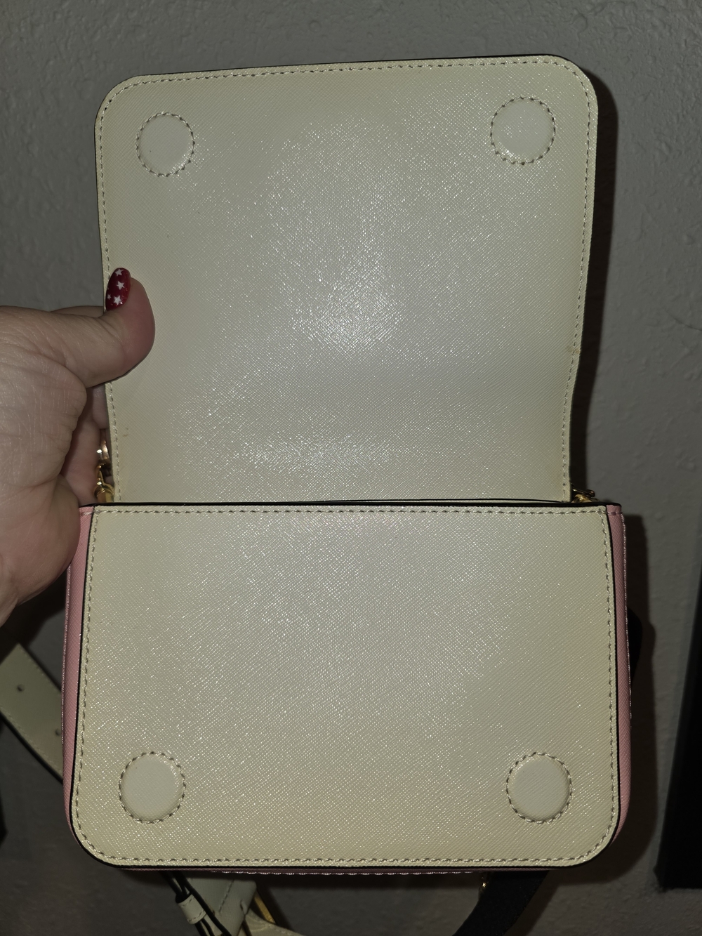 Marc Jacobs Black and Cream Crossbody with Gold Chain Trim - Picture 3 of 4